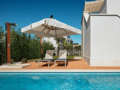 Villa 4-Bett-Villa mit Pool in Vabriga in Vabriga - Villa