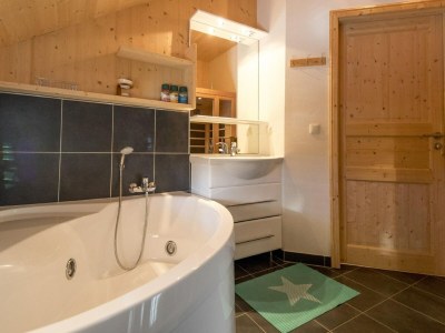 Holiday park Chalet mit Infrarotsauna und Whirlpool - Features photo 11