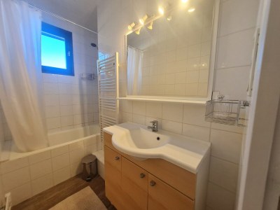 Apartment Central Apartment with Balcony - Features photo 7
