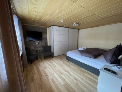 Holiday room Zimmer 2 - Familienzimmer, Etagendusche/Etagen-WC - Outdoor photo 10