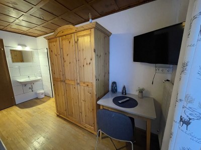 Holiday room Zimmer 2 - Familienzimmer, Etagendusche/Etagen-WC - Outdoor photo 18