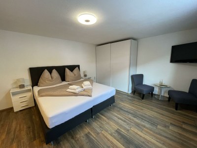 Holiday room Zimmer 2 - Familienzimmer, Etagendusche/Etagen-WC - Outdoor photo 21