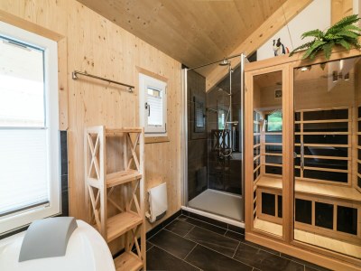 Holiday park Amazing chalet with whirlpool - Features photo 22