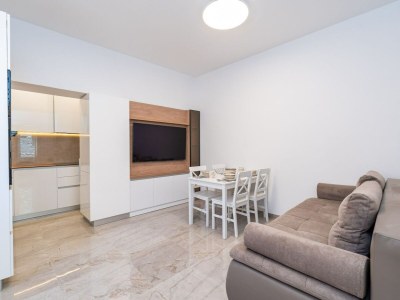 Apartment Apartment Nikolica - Two Bedroom Apartment with Terrace - Features photo 22