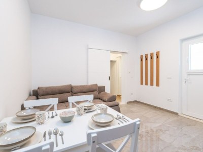 Apartment Apartment Nikolica - Two Bedroom Apartment with Terrace - Features photo 23