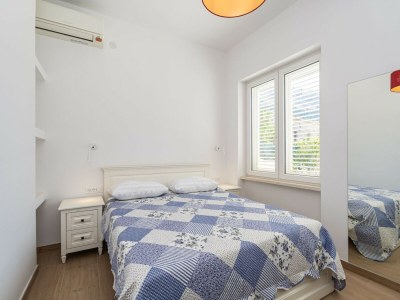 Apartment Apartment Nikolica - Two Bedroom Apartment with Terrace - Features photo 44