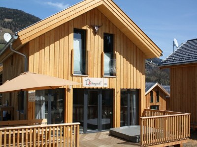 Holiday park Lovely chalet with hot tub - Outdoor photo 3