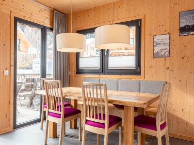 Holiday park Lovely chalet with hot tub - Features photo 12
