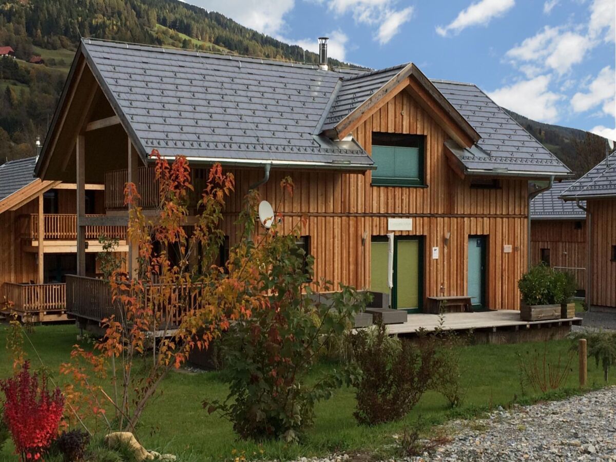 Holiday park Amazing chalet with sauna