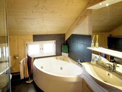 Holiday park Schönes Chalet mit E-Ladestation - Features photo 10