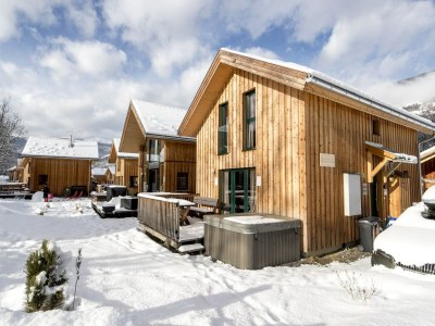 Holiday park Appealing chalet with hot tub - Outdoor photo 2