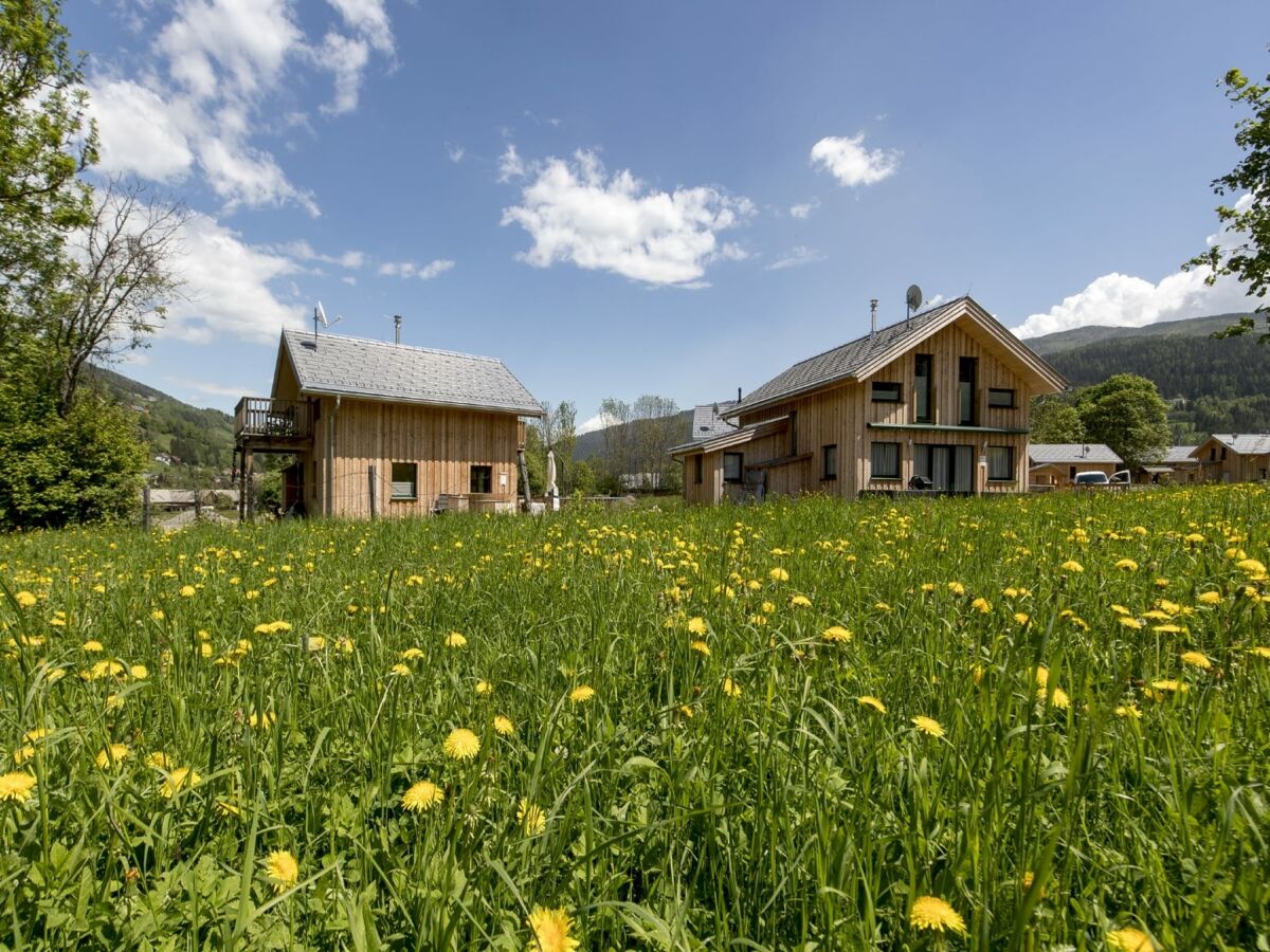 Holiday park Tolles Chalet mit Whirlpool - Outdoor photo 5