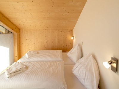 Holiday park Chalet with whirlpool tub - Features photo 3