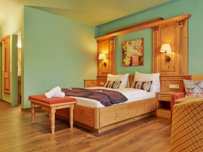 Holiday room Color Rooms Mint, Berry & Purple in Kaprun - Holiday room