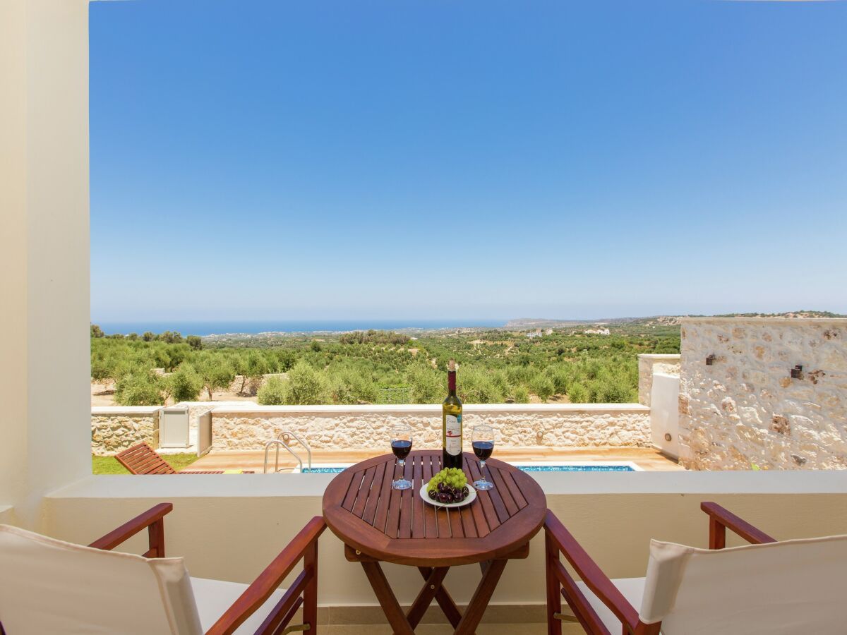 Villa Villa in Crete with Private Pool & Mountain Views