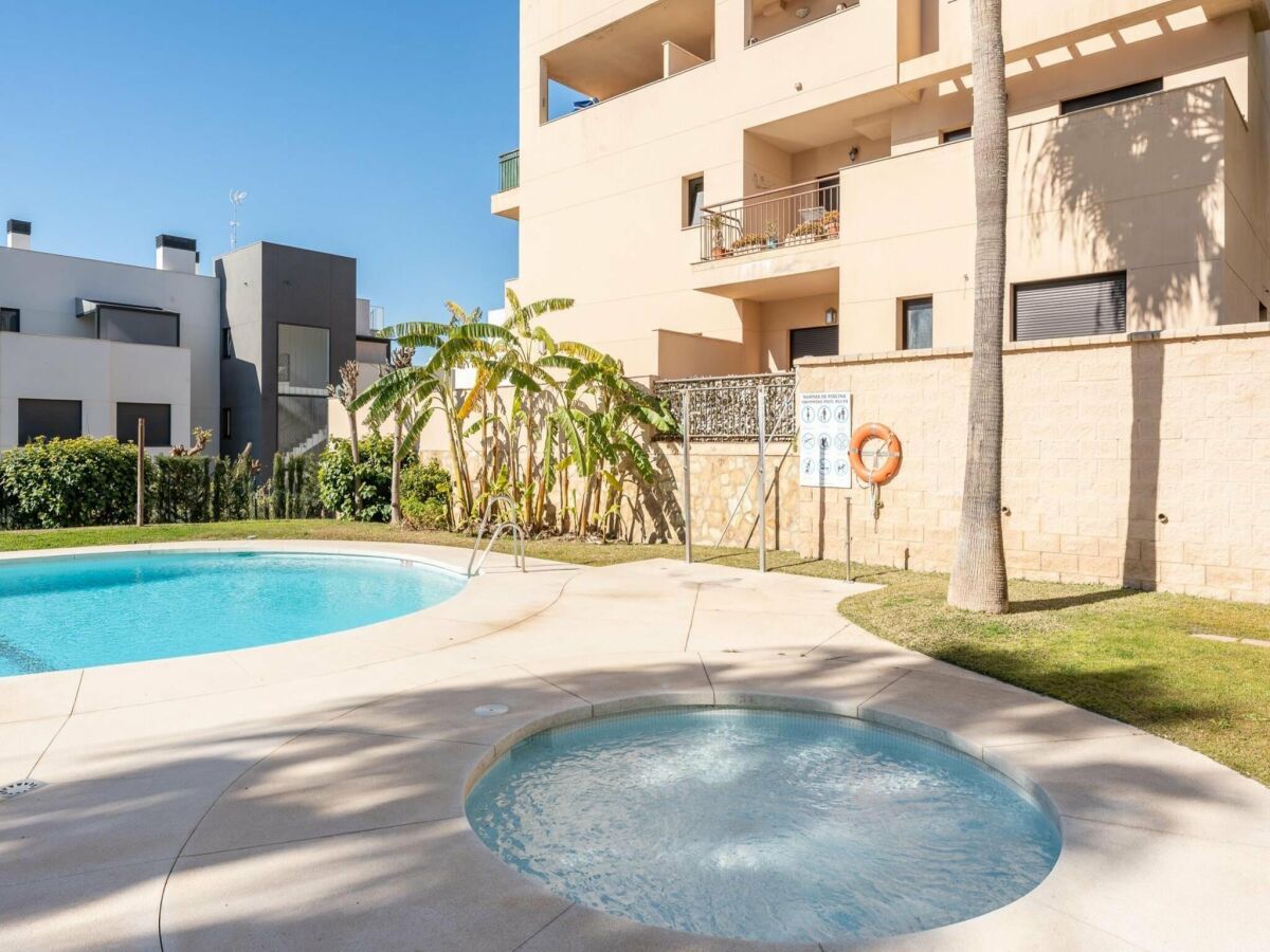 Apartment Modernly designed holiday flat in Mijas Costa - Outdoor photo 2