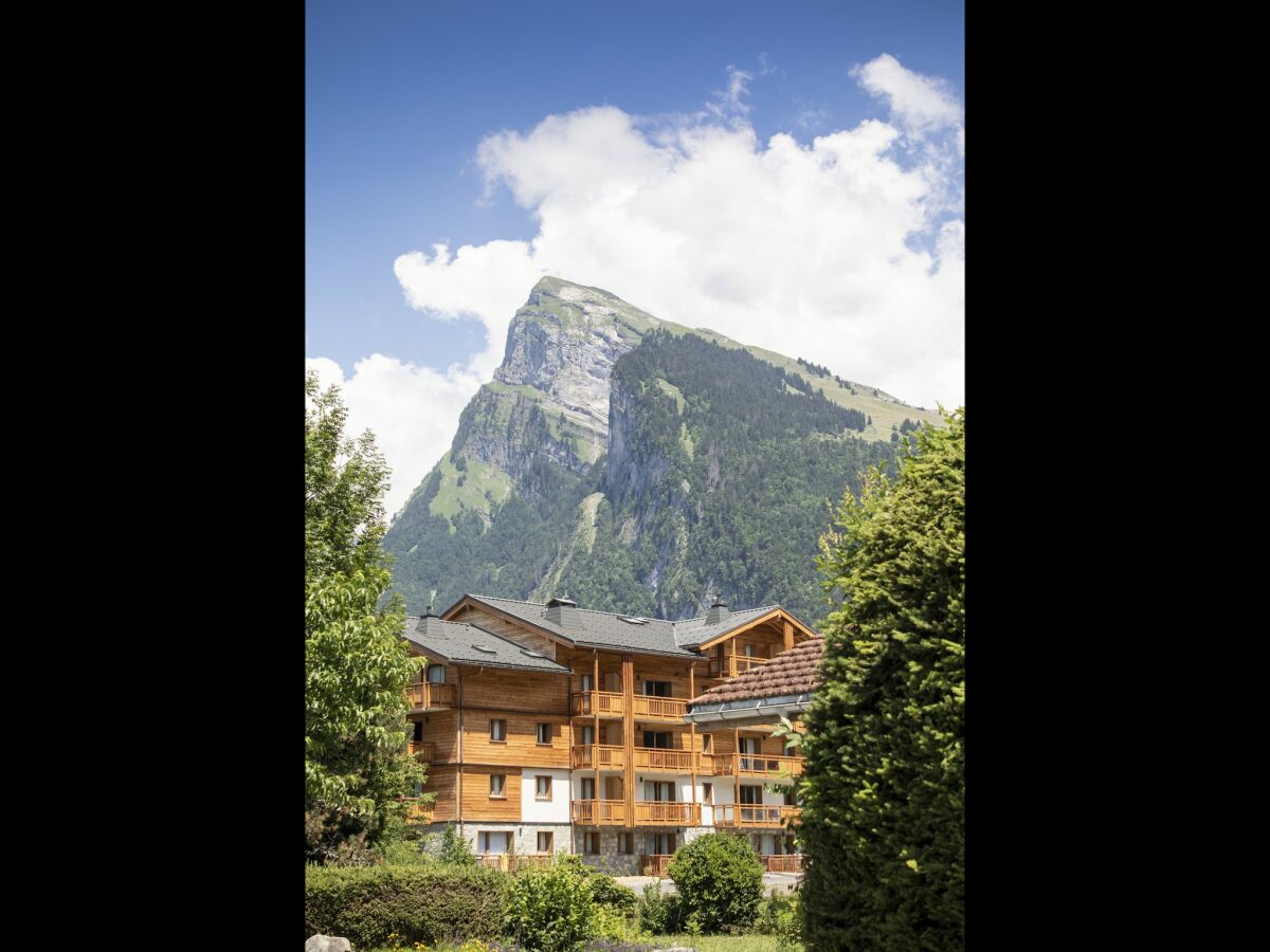 Apartment Apartment in Samoëns with Pool & Spa - Outdoor photo 4