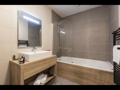 Apartment Apartment in Samoëns with Pool & Spa - Features photo 30