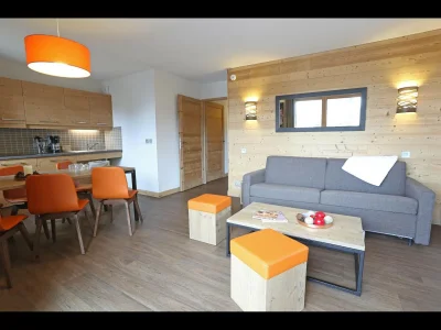 Apartment Apartment in Les Ménuires with Spa & Ski Access - Features photo 6