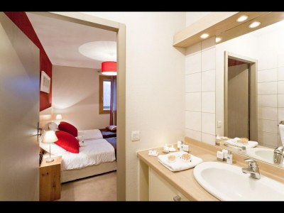 Apartment Wohnung in Frankreich mit Spa und Bergblick - Features photo 28