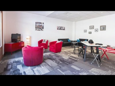 Apartment Apartment in Sainte-Foy with Ski-In/Ski-Out - Features photo 28