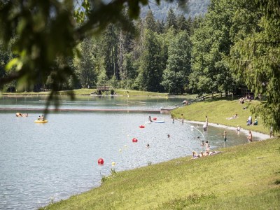 Holiday park Chalet in Samoëns near Ski Lift - Environment photo 27