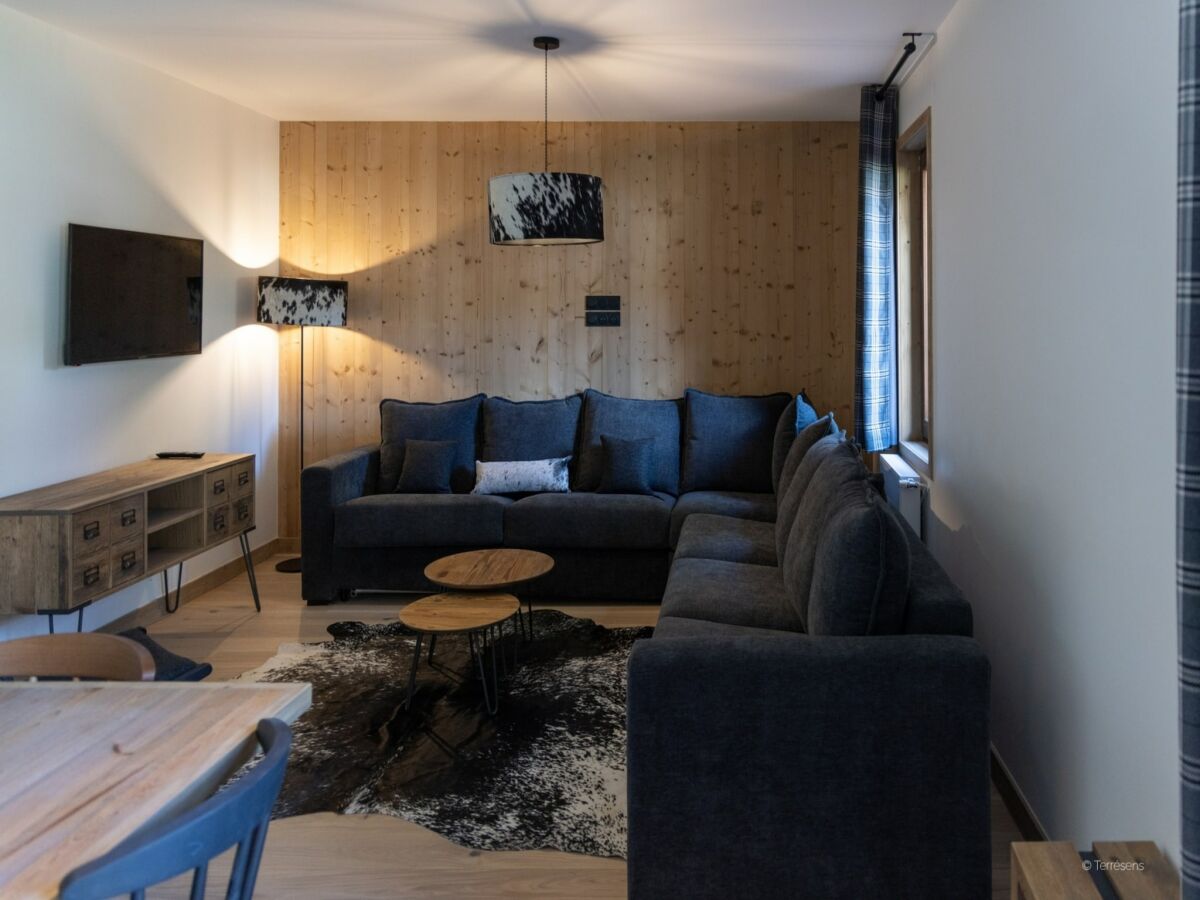 Apartment Geräumige Ferienwohnung im Ferienort Chantemerle