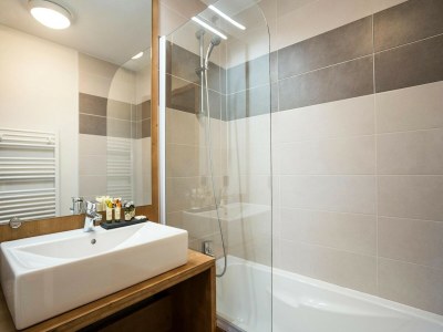 Apartment Apartment in Beaufort with Spa & Mountain Views - Features photo 11