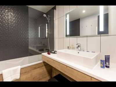 Apartment Wohnung in Le Corbier mit Spa & Pool - Features photo 30