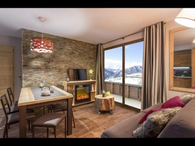 Apartment Apartment in Tignes with Slope Access & Spa - Features photo 16
