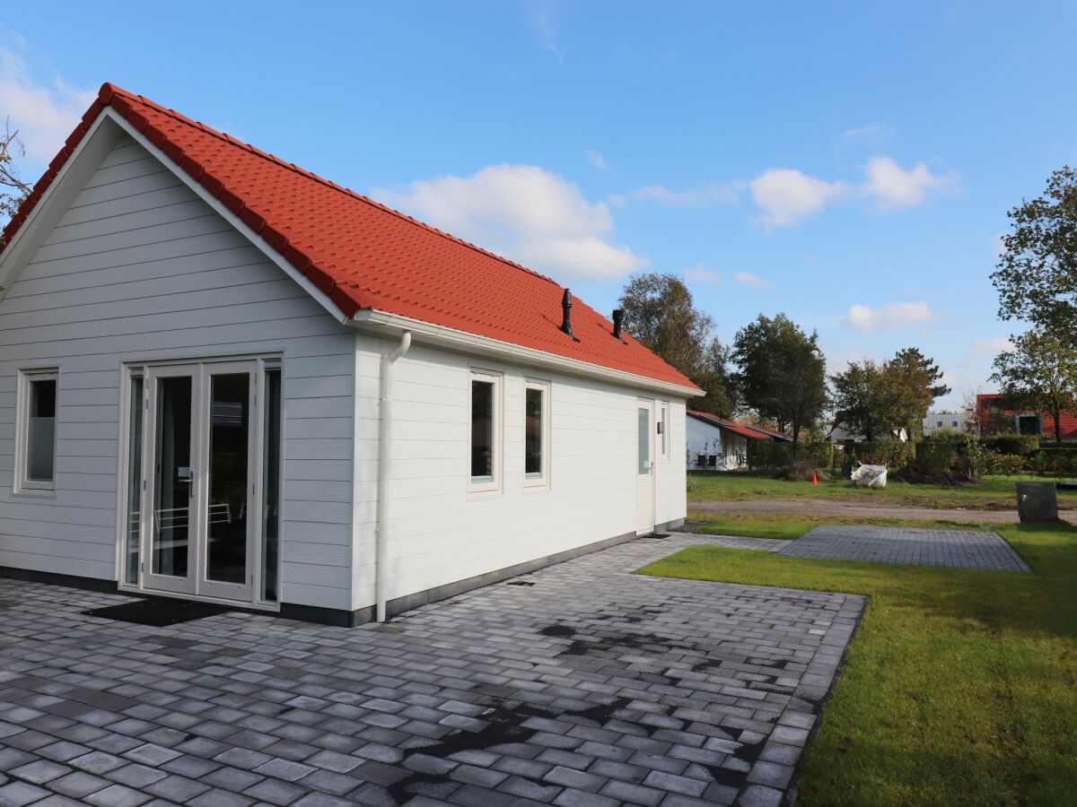 Holiday house Chalet in Friesland mit Terrasse