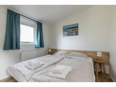 Holiday park Chalet in Vrouwenpolder near Banjaard Beach - Features photo 9