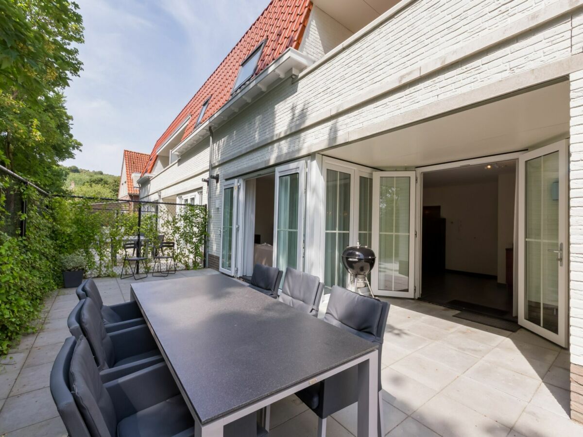 Apartment Spacious Apartment in Koudekerke with Terrace - Outdoor photo 4