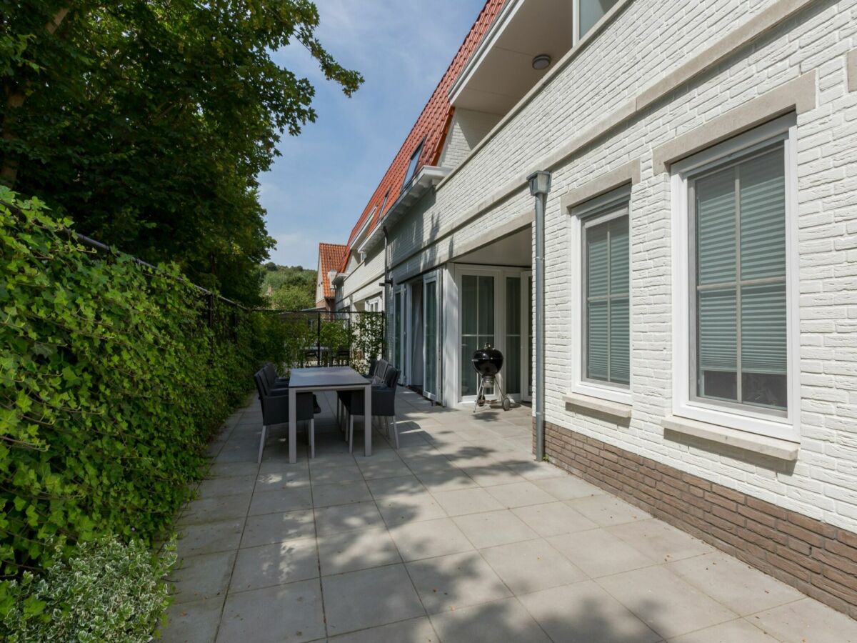 Apartment Spacious Apartment in Koudekerke with Terrace - Outdoor photo 5