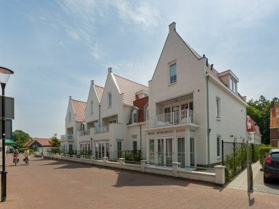 Apartment Spacious Apartment in Koudekerke with Terrace - Outdoor photo 3
