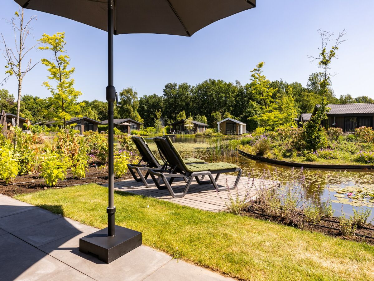 Holiday park Chalet in Veldhoven am Teich für 4 Von Belvilla - Outdoor photo 2