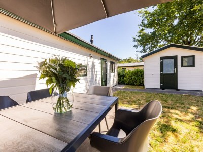 Holiday park Chalet in Brabant with Spacious Garden - Outdoor photo 7