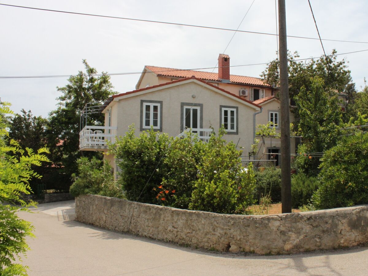 Apartment One bedroom apartment with terrace and sea view Nerezine, Lošinj A-3479-a