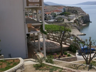 Apartment Comfortable and spacious apartment near beach Zubovići, Pag A-4065-a - Outdoor photo 7