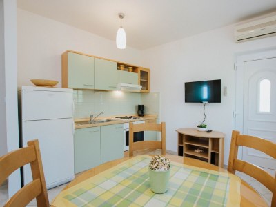 Apartment Two bedroom apartment near beach Arbanija, Čiovo A-9700-a - Outdoor photo 13