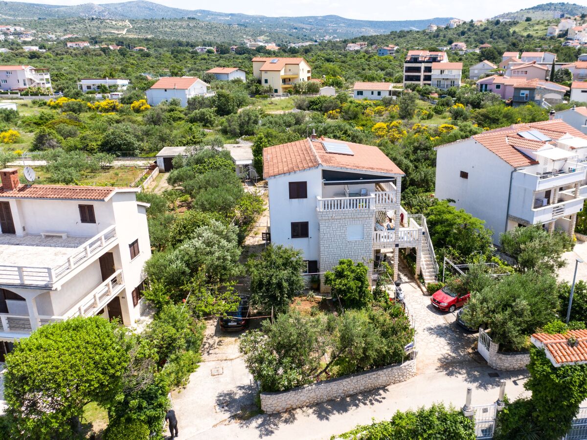 Apartment Two bedroom apartment with terrace Rogoznica A-4313-a - Outdoor photo 3