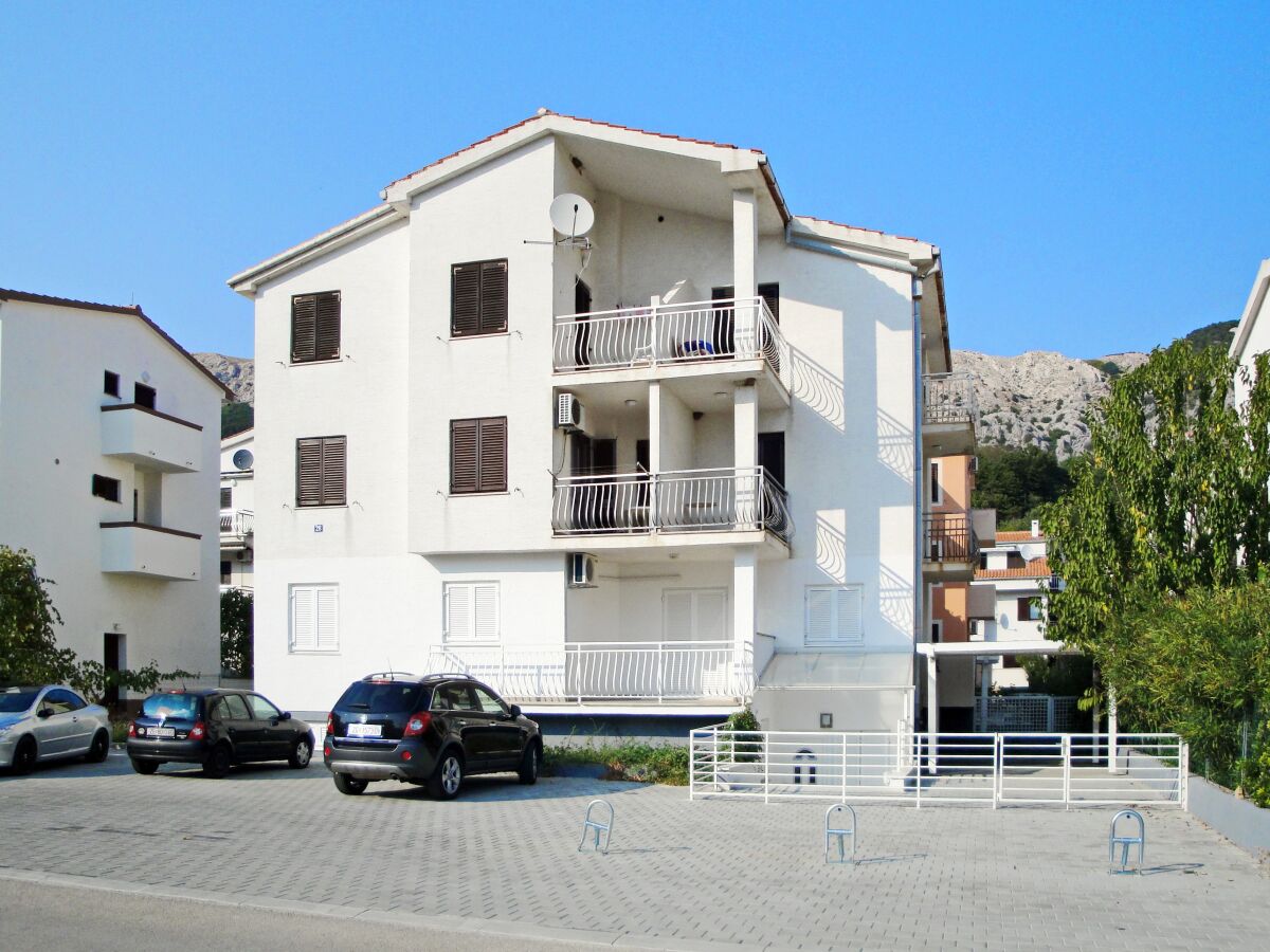 Apartment Two bedroom apartment with terrace Baška, Krk A-19199-a