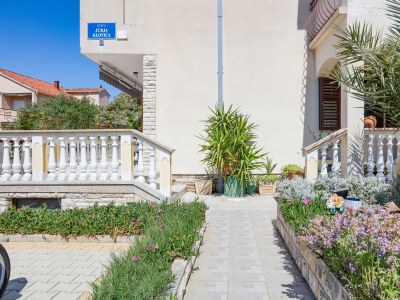 Apartment One bedroom apartment with terrace and sea view Biograd na Moru, Biograd A-21048-a - Outdoor photo 11