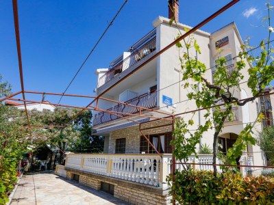 Apartment One bedroom apartment with terrace and sea view Biograd na Moru, Biograd A-21048-b - Outdoor photo 5