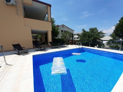 Apartment Three bedroom apartment with terrace Malinska, Krk A-19304-a - Outdoor photo 25