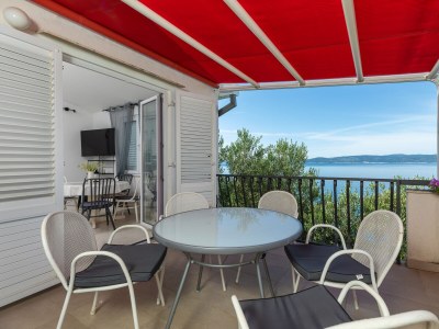 Apartment Two bedroom apartment with terrace and sea view Pisak, Omiš A-652-a in Mimice - Apartment