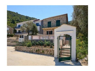Apartment Three bedroom apartment near beach Prožurska Luka, Mljet A-22338-a in Maranovići - Apartment