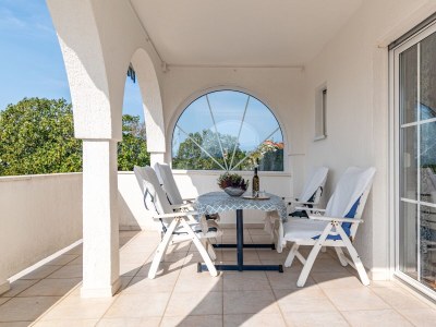 Apartment Two bedroom apartment with terrace and sea view Banjol, Rab A-5022-a - Outdoor photo 36