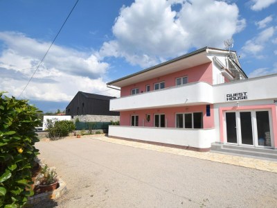 Holiday room with balcony Rasopasno, Krk S-21325-f in Malinska - Holiday room