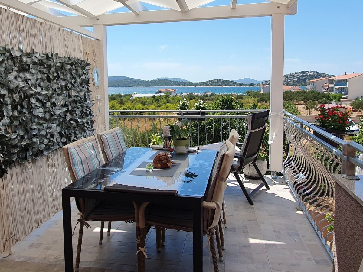Apartment One bedroom apartment with terrace and sea view Tribunj, Vodice A-23680-a